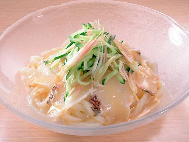 特製胡麻だれの鯛冷やしうどん
