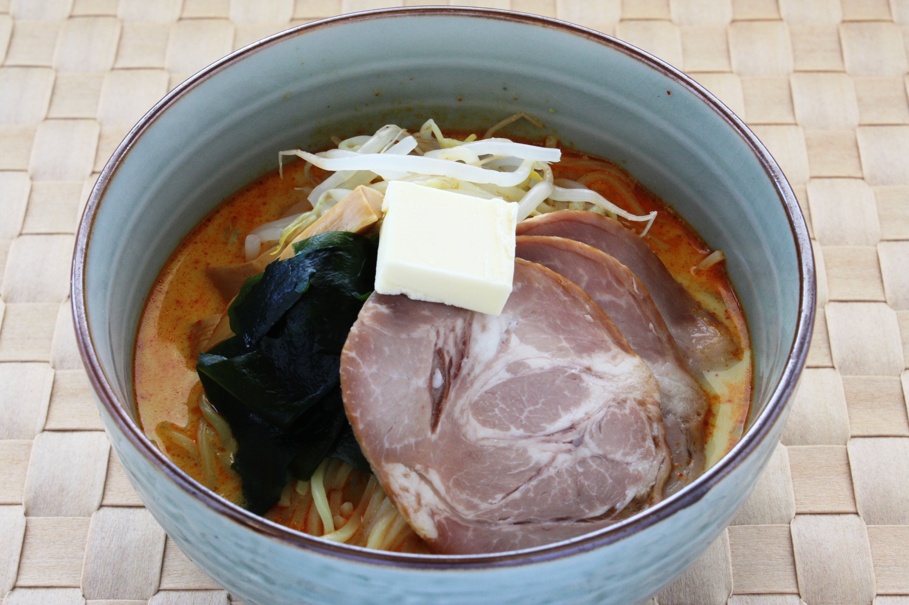 青森風味噌カレー牛乳ラーメン