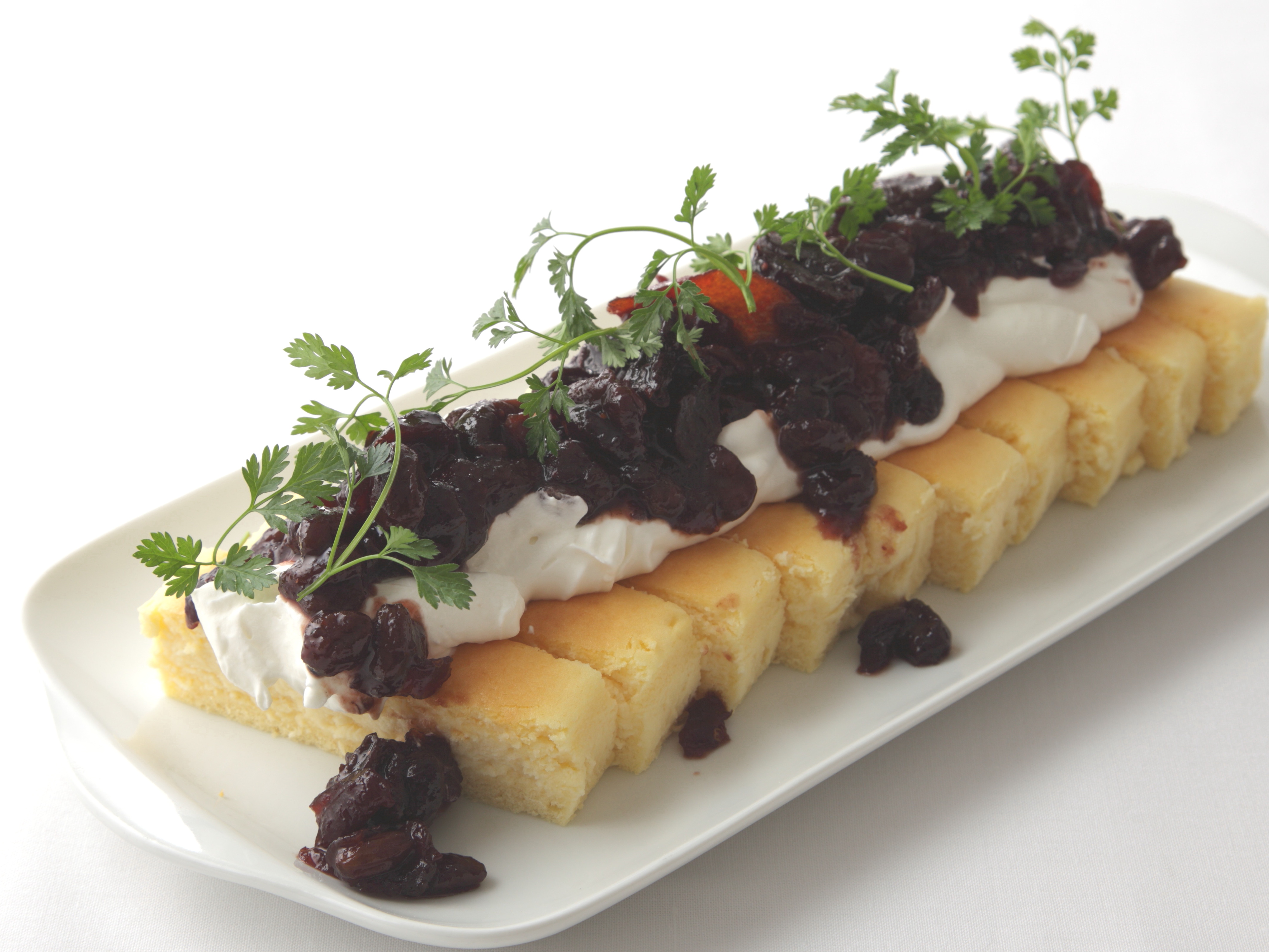 チーズケーキ、塩麹クリームコンフィチュール添え
