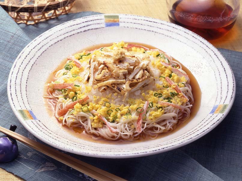 こんがりお揚げの冷やしきつね