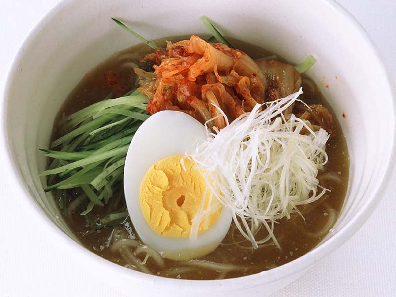 牛ゼラチンの黒酢冷麺