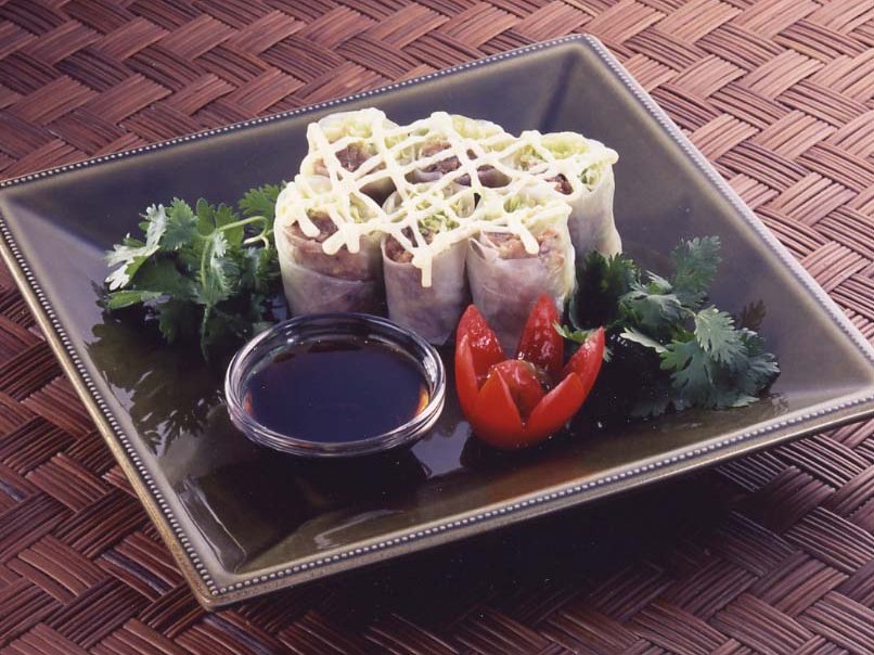 ユッケの生春巻き