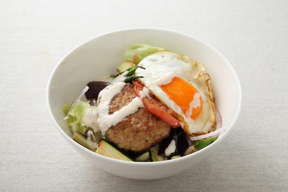 鶏ハンバーグのロコモコ丼