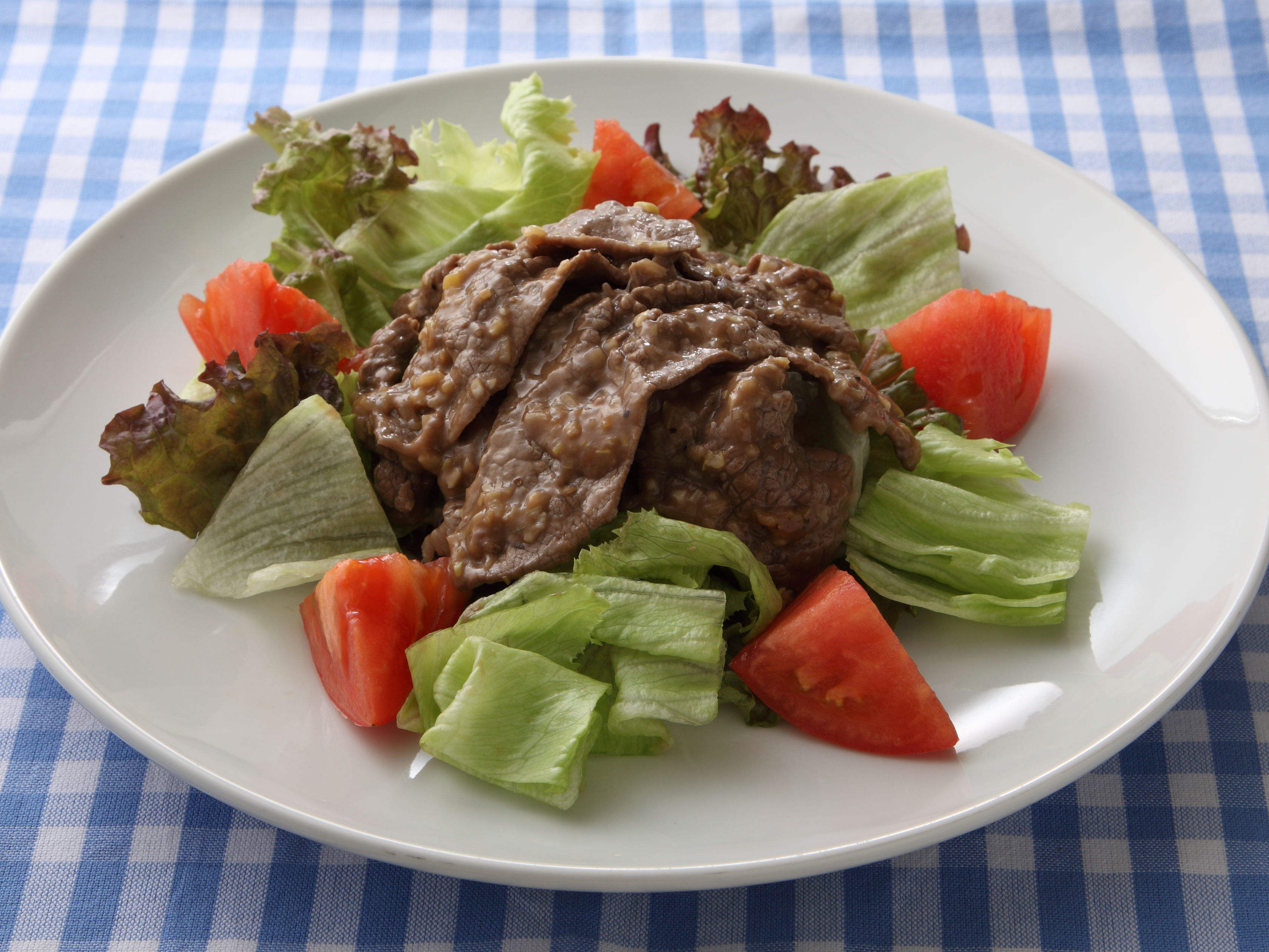 野菜といただくビーフソテー　香味ソース