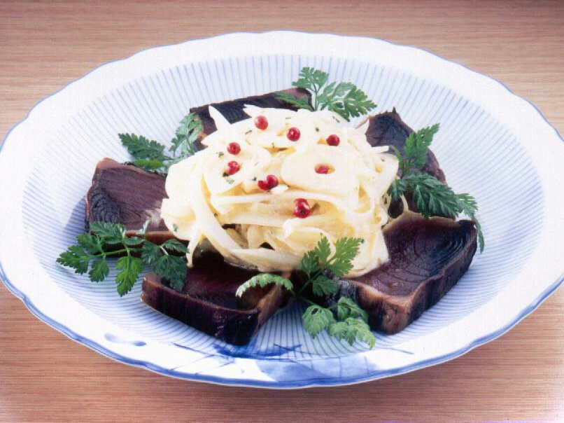 かつおのたたきサラダ