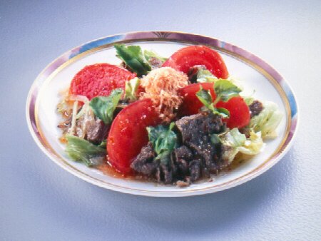 牛肉とトマトのサラダ