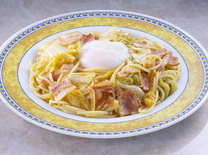 カリカリベーコンとキムチのパスタ