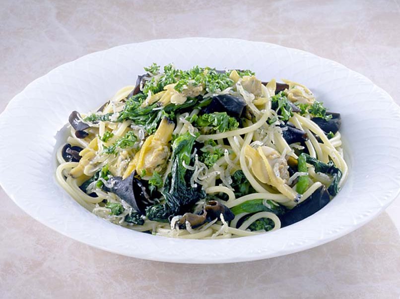 ﾁﾘﾒﾝｼﾞｬｺとｷｸﾗｹﾞと菜の花のｽﾊﾟｹﾞﾃｨ