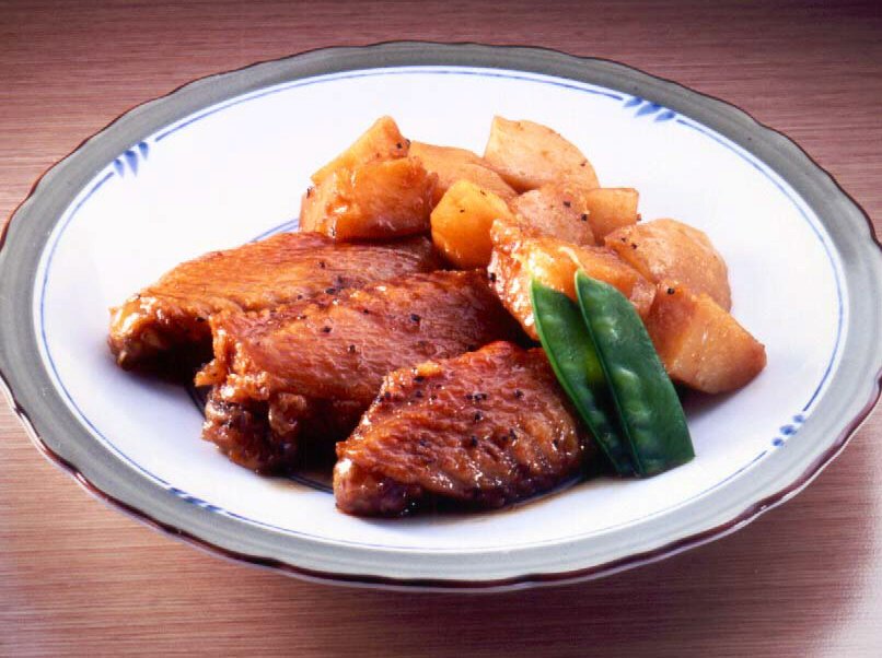 鶏手羽とじゃがいもの炒め煮