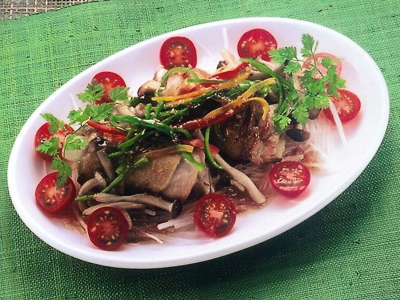 チキンのきのこ巻きサラダ仕立て