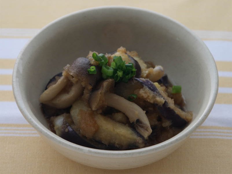 なすとしめじのおろしあえ