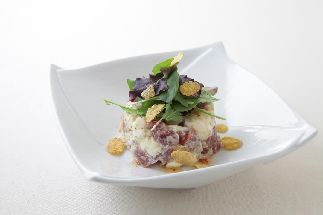 アボカドとクリームチーズのカルパッチョ