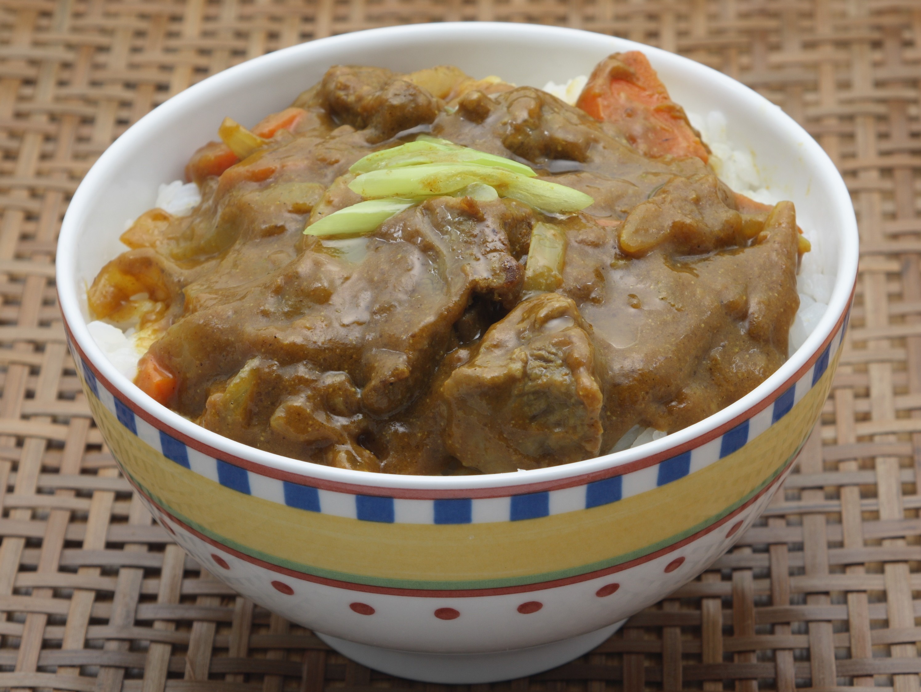 おそば屋さんのカレー丼