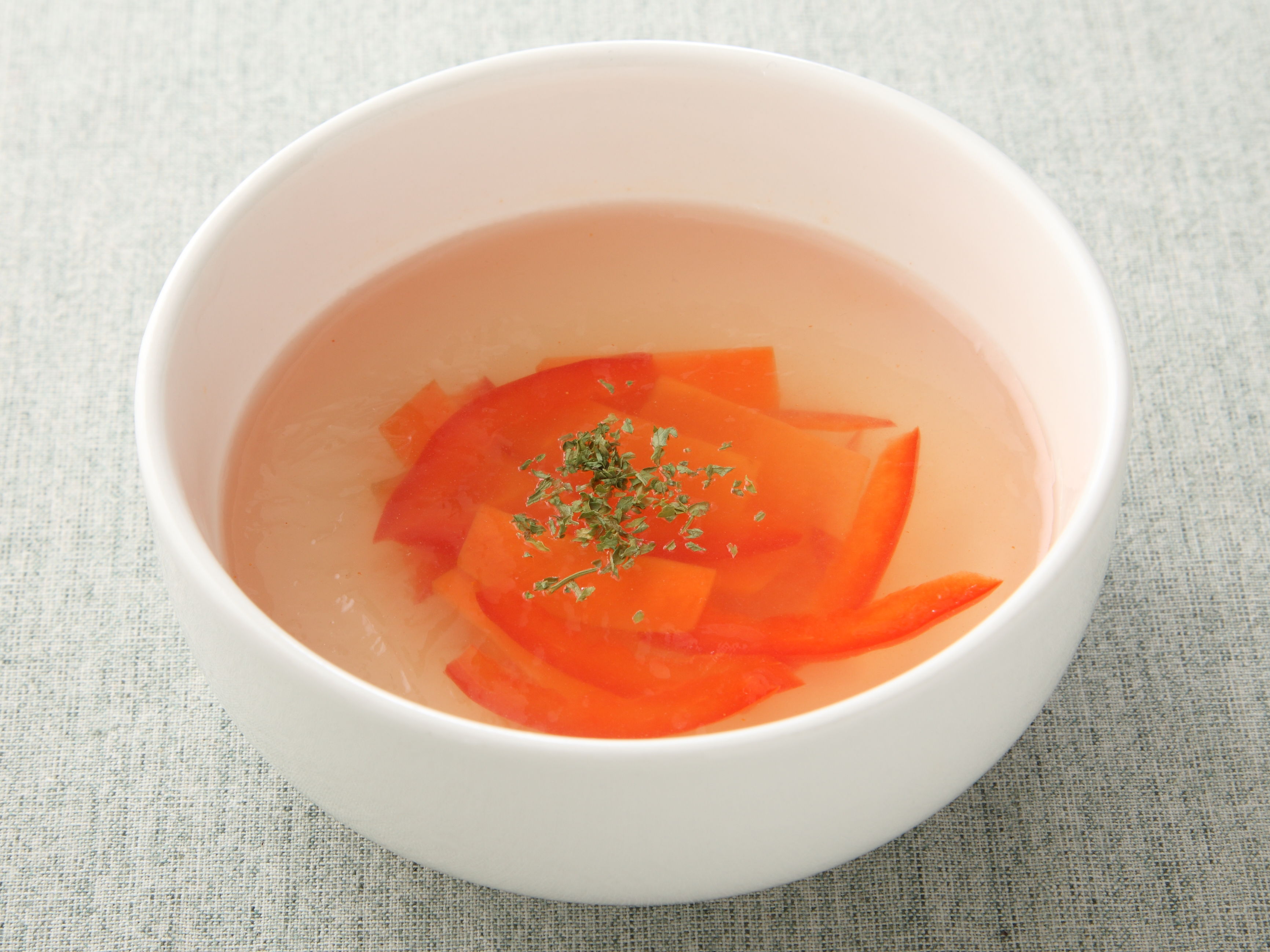 人参と赤パプリカのスープ