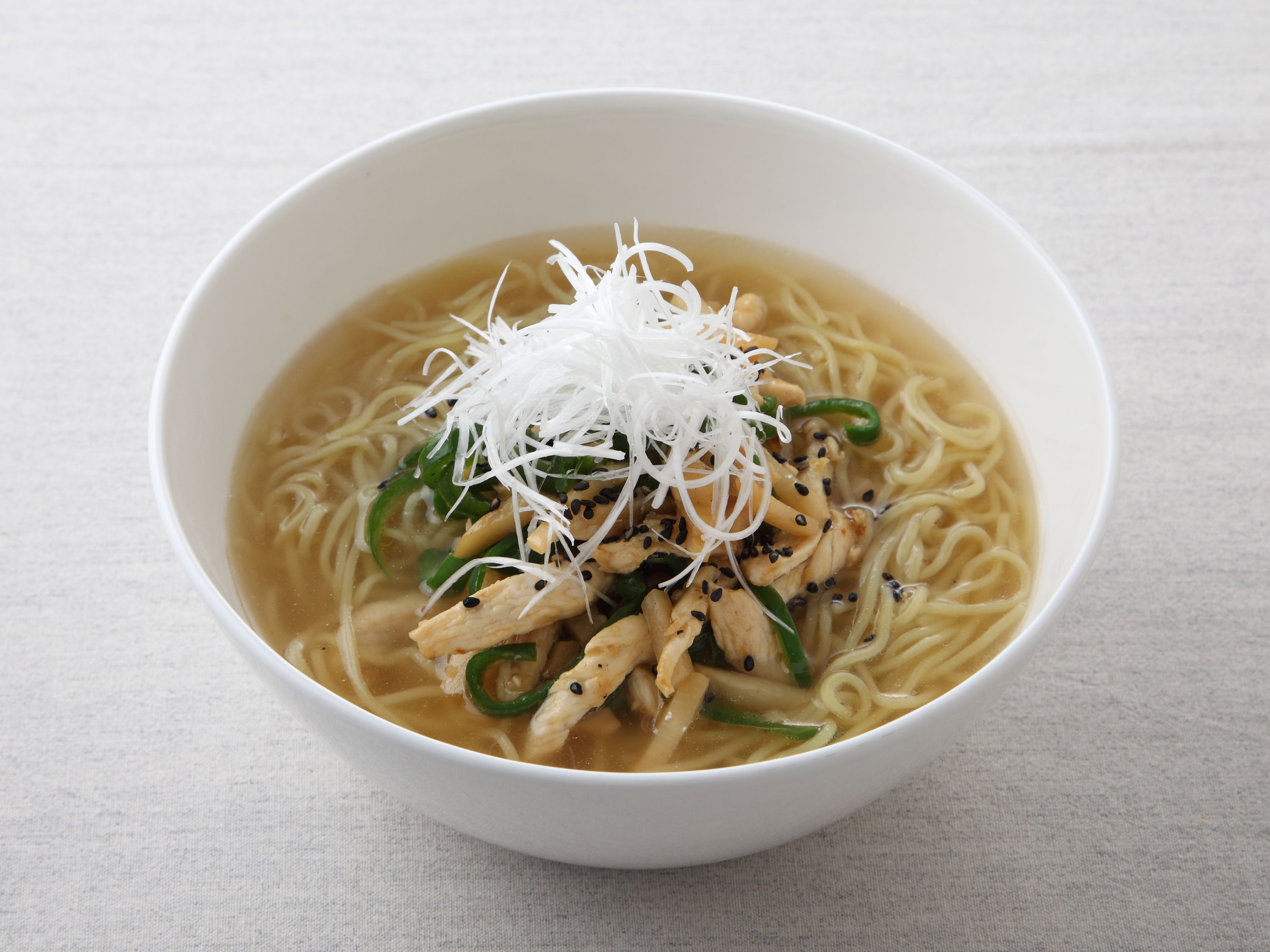 青椒鶏絲（チンジャオチースー）麺