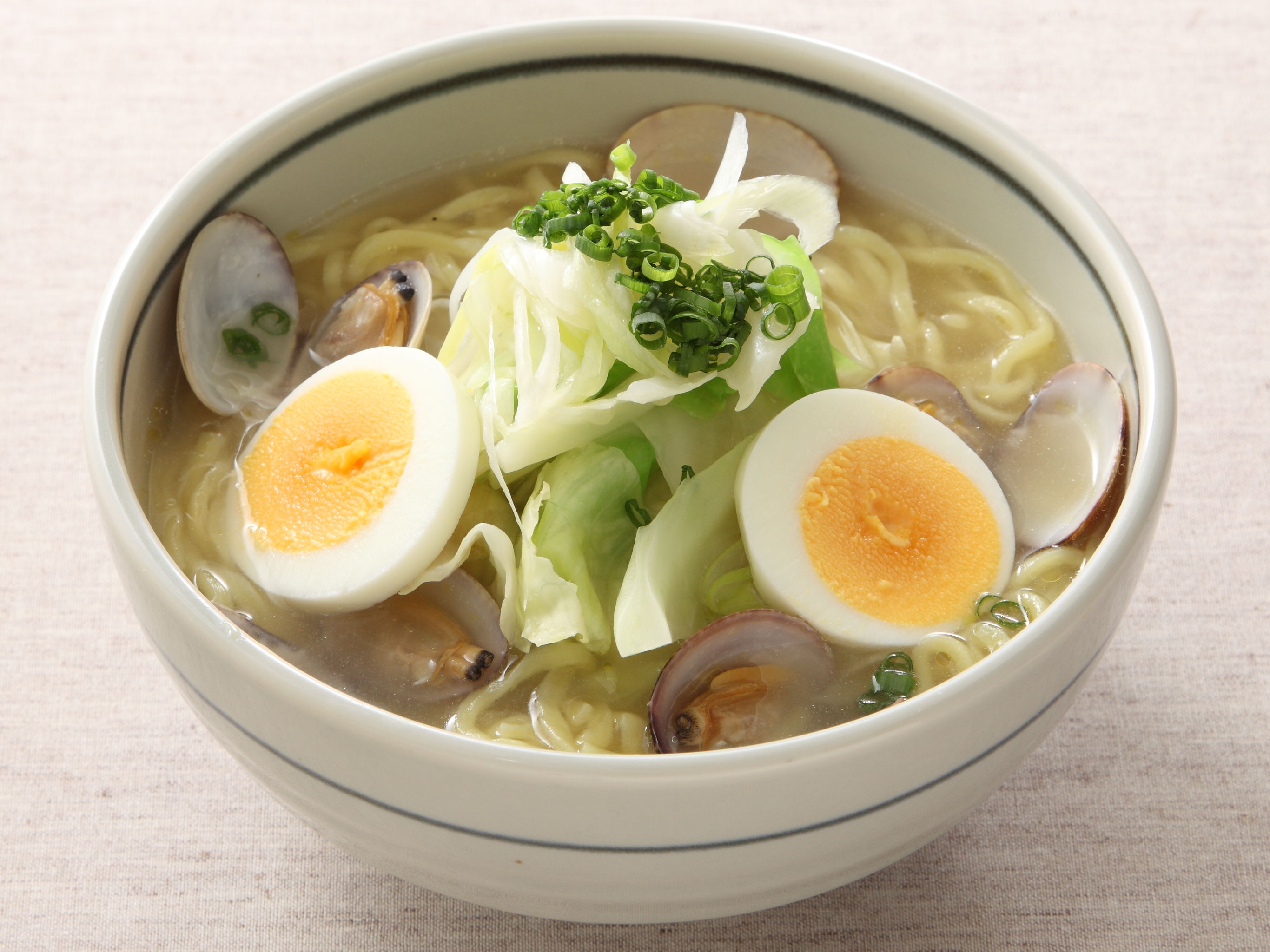 春キャベツとあさりのゆず塩ラーメン