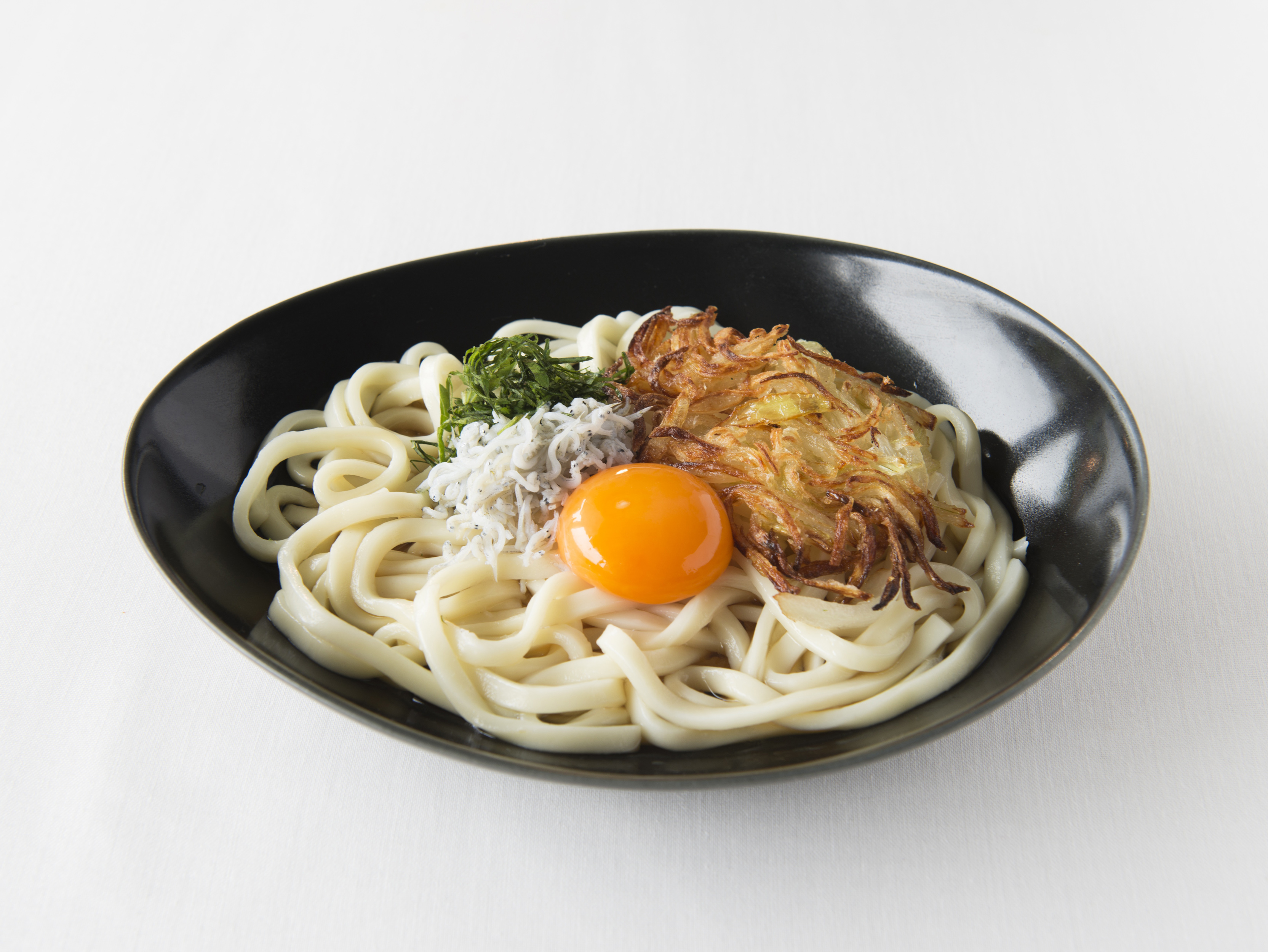 しらすとフライドオニオンのぶっかけうどんのレシピ・作り方