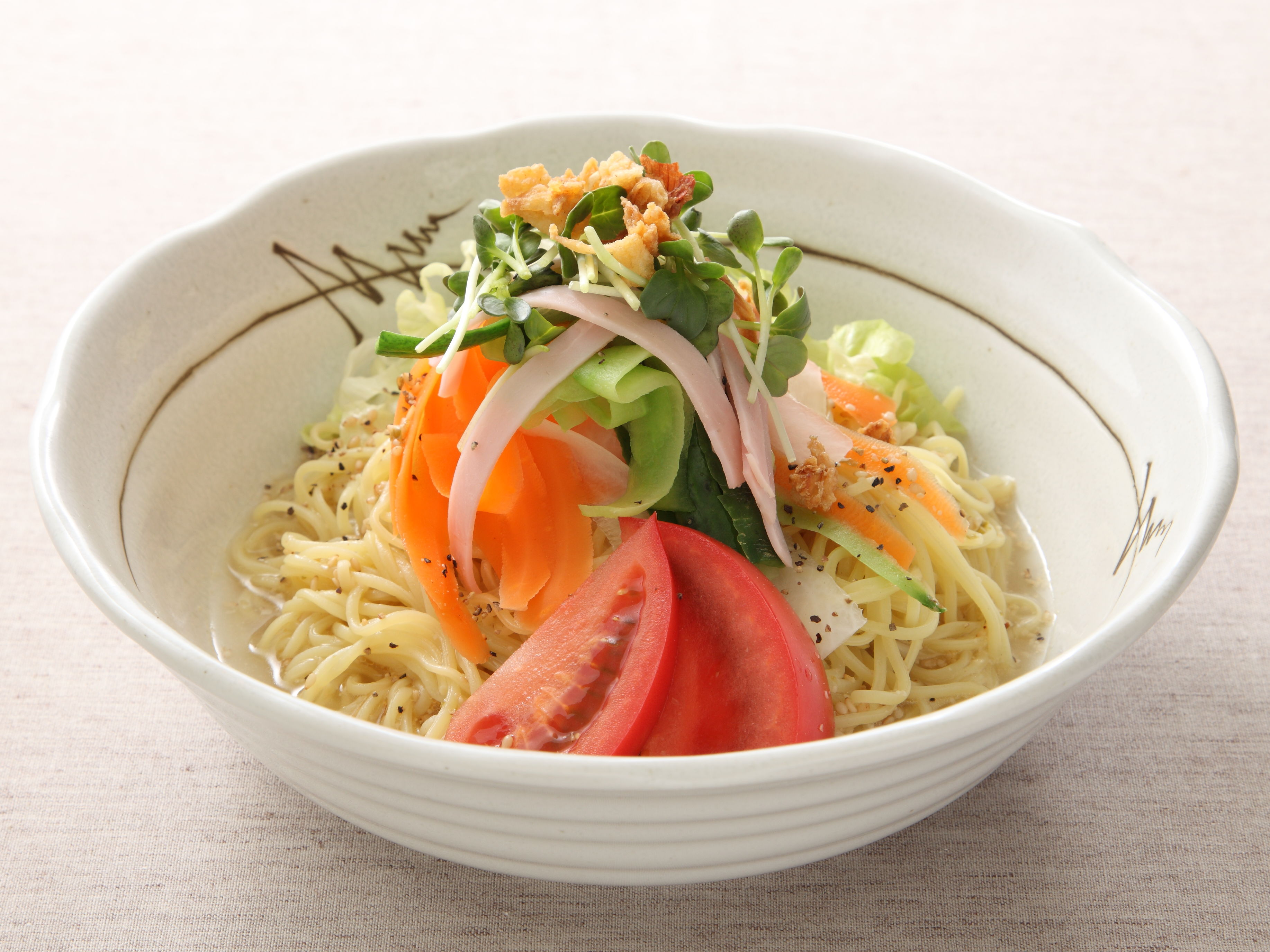 野菜リボンとトマトのゆず塩涼麺