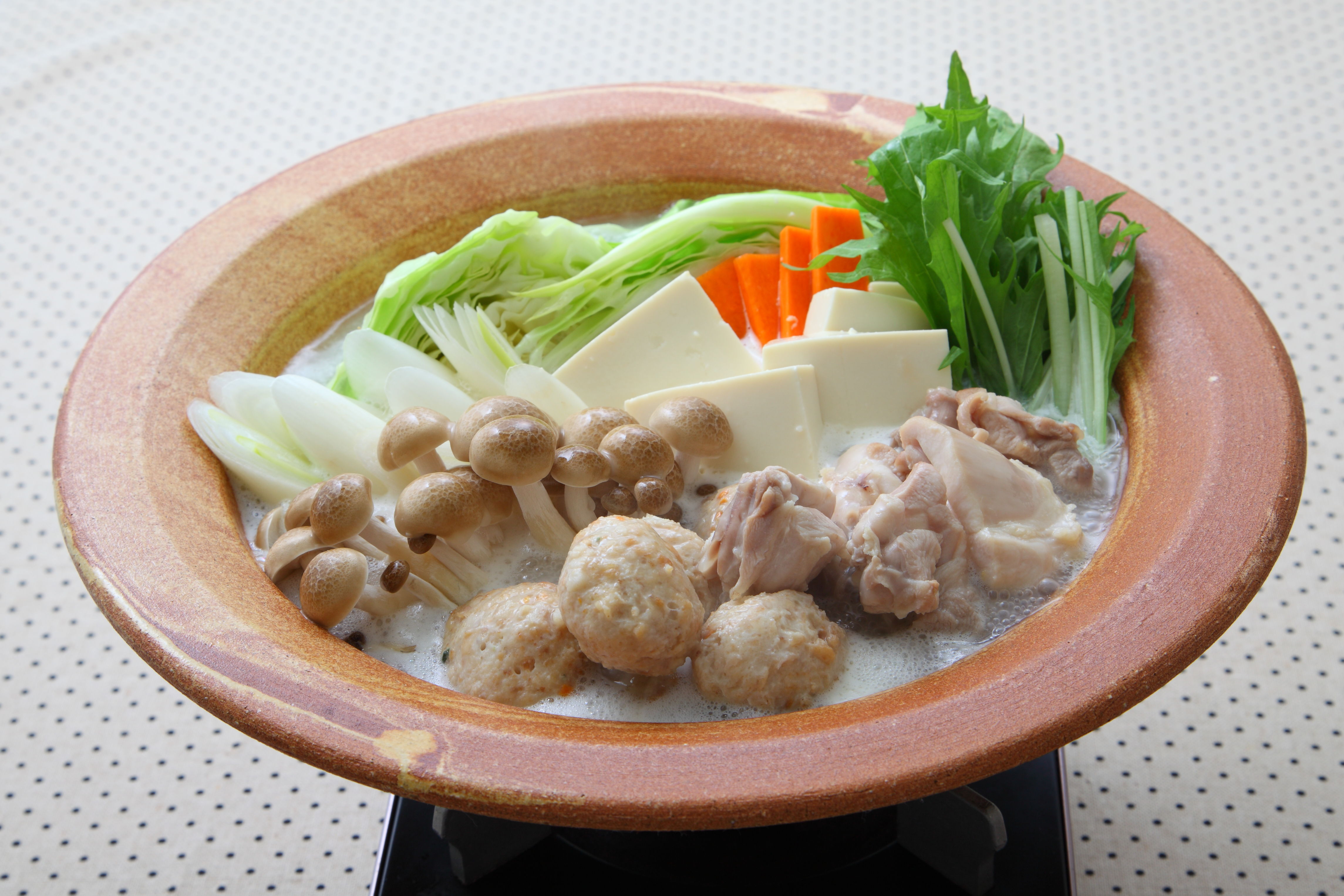 濃厚鶏白湯鍋（野菜１／２日分）