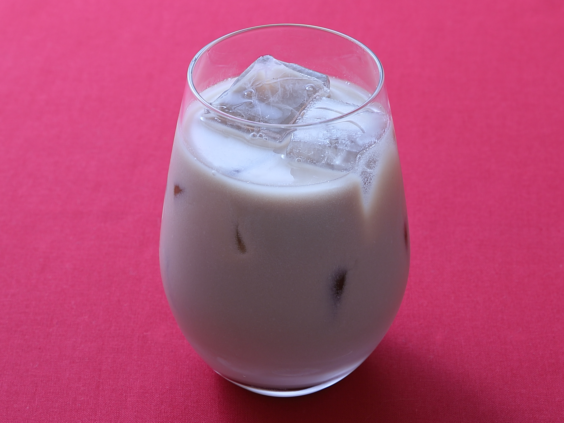 「フルーティス　りんご酢ピンクグレープフルーツ」のチョコレートドリンク