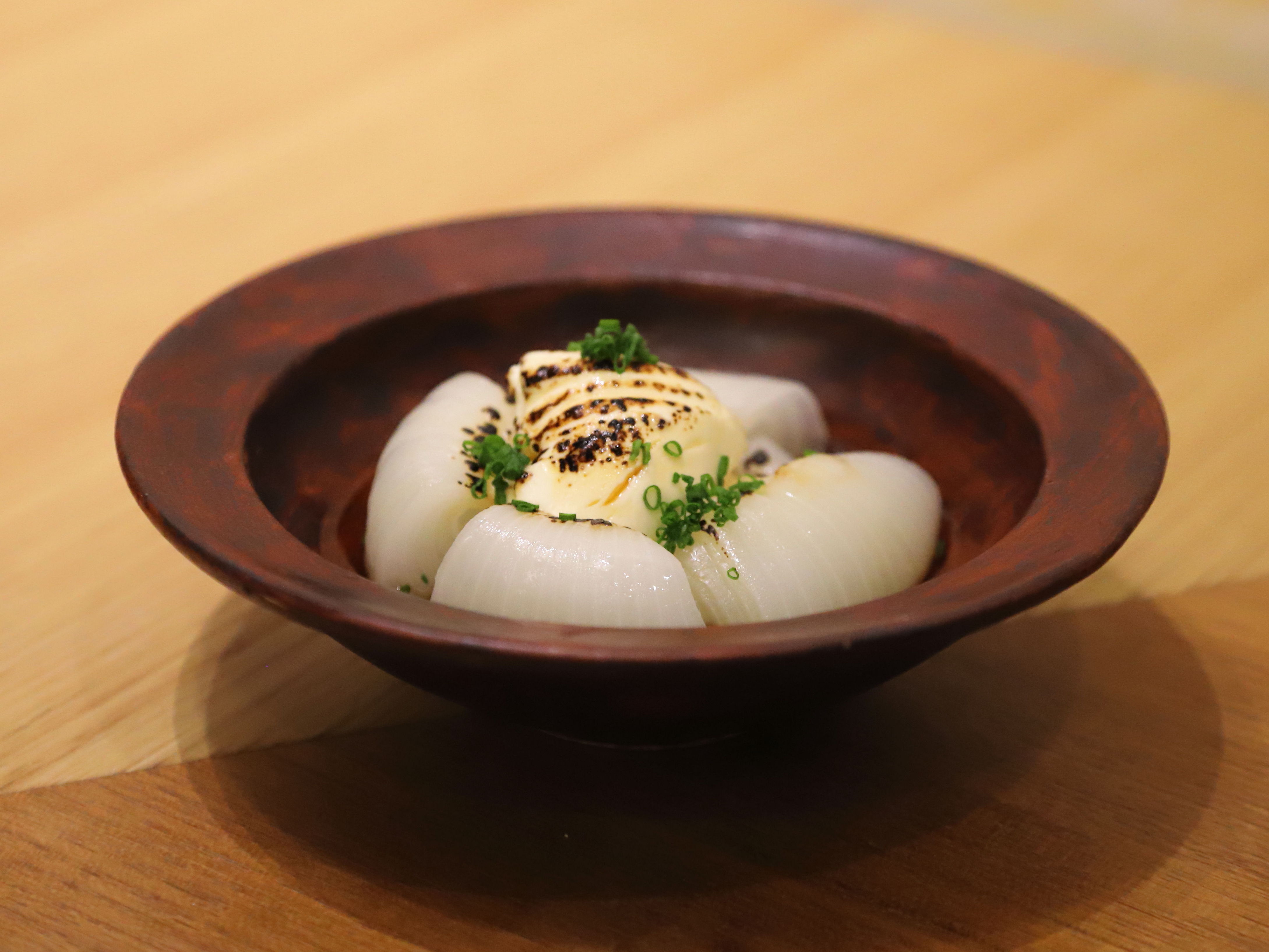 丸ごとたまねぎのとろとろ蒸し