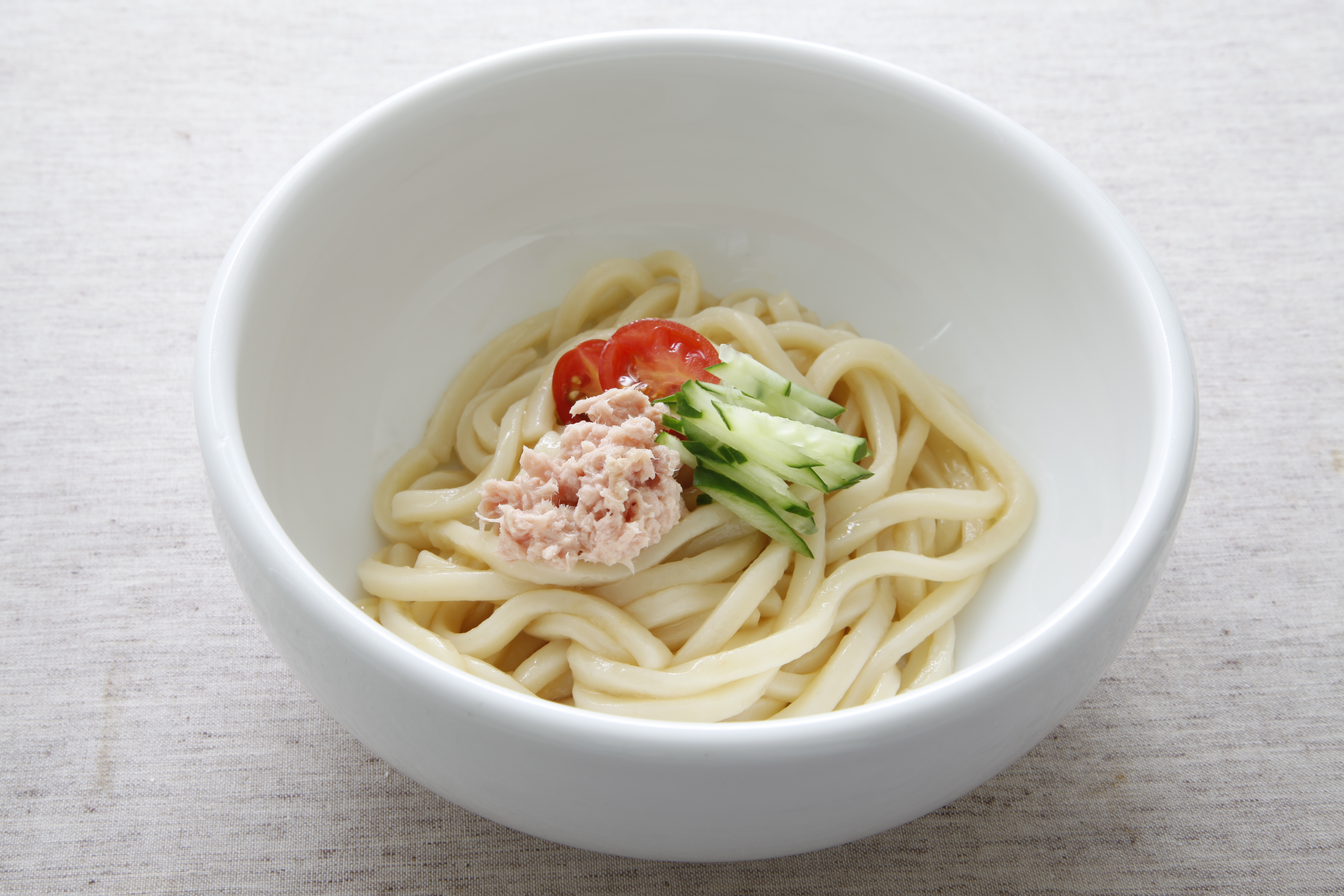 ツナときゅうりのすだちうどん