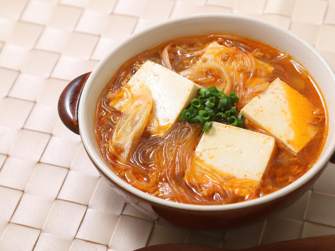 豚ひき肉と春雨のレンチンチゲスープ鍋