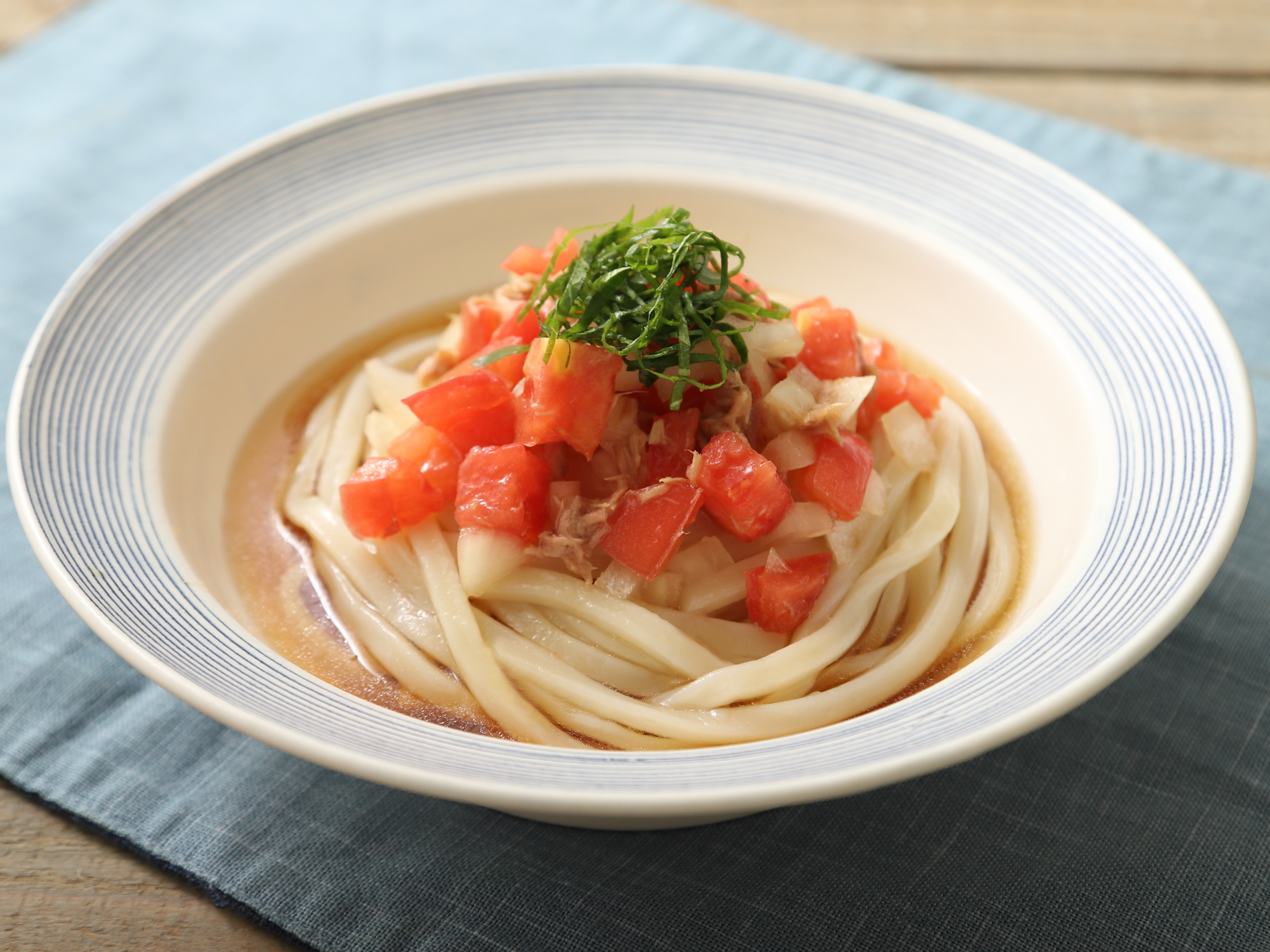 トマトとツナのイタリアン風うどん