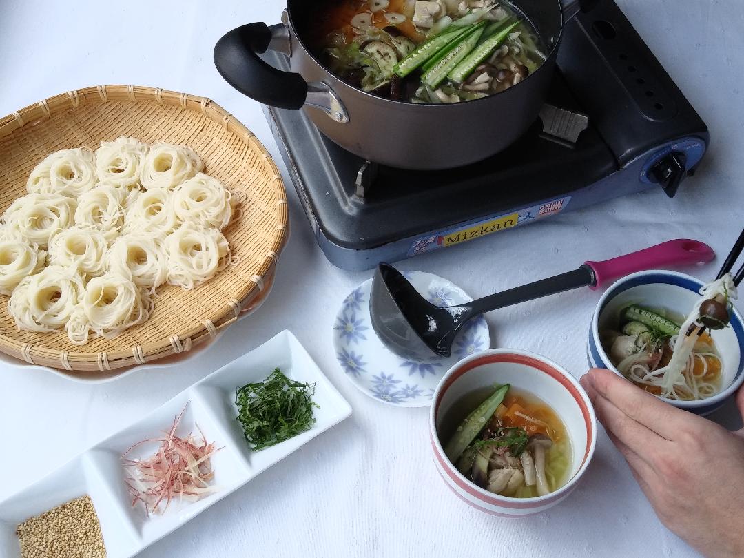 夏鍋　で　つけそうめん（焼あごだし）のレシピ・作り方