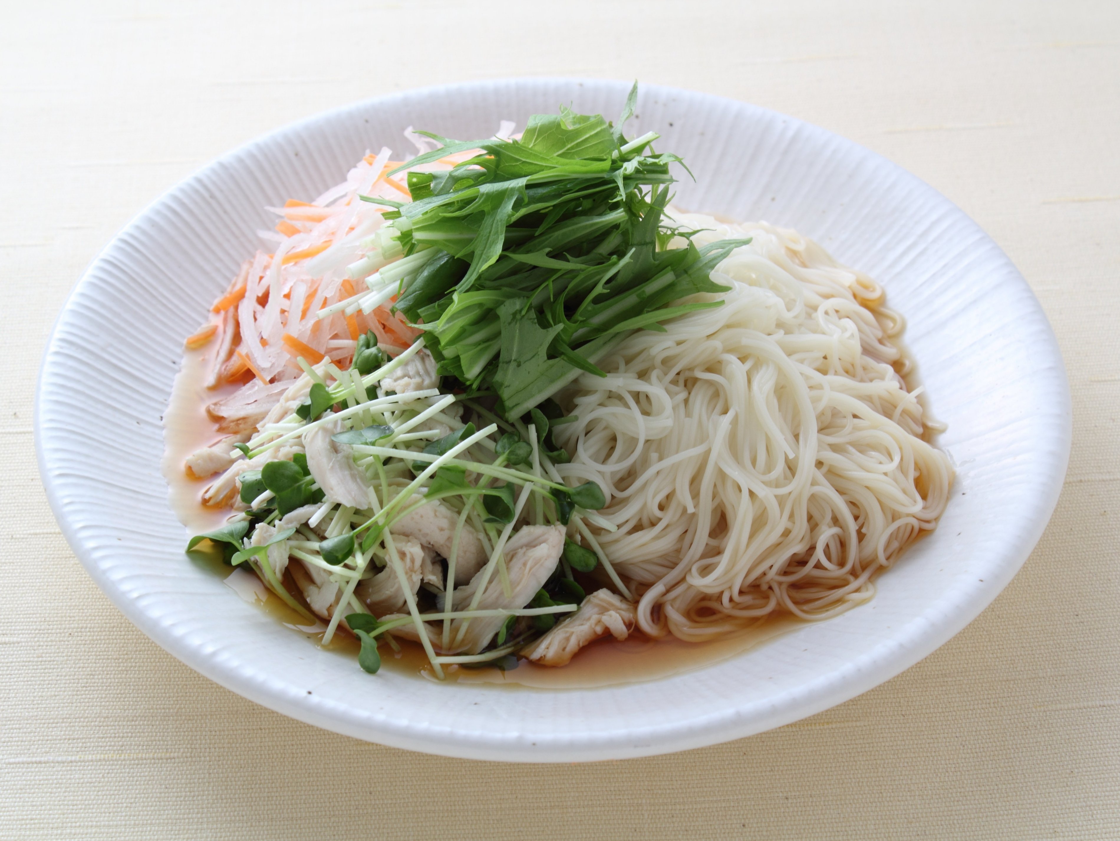 大根とささみのサラダ麺