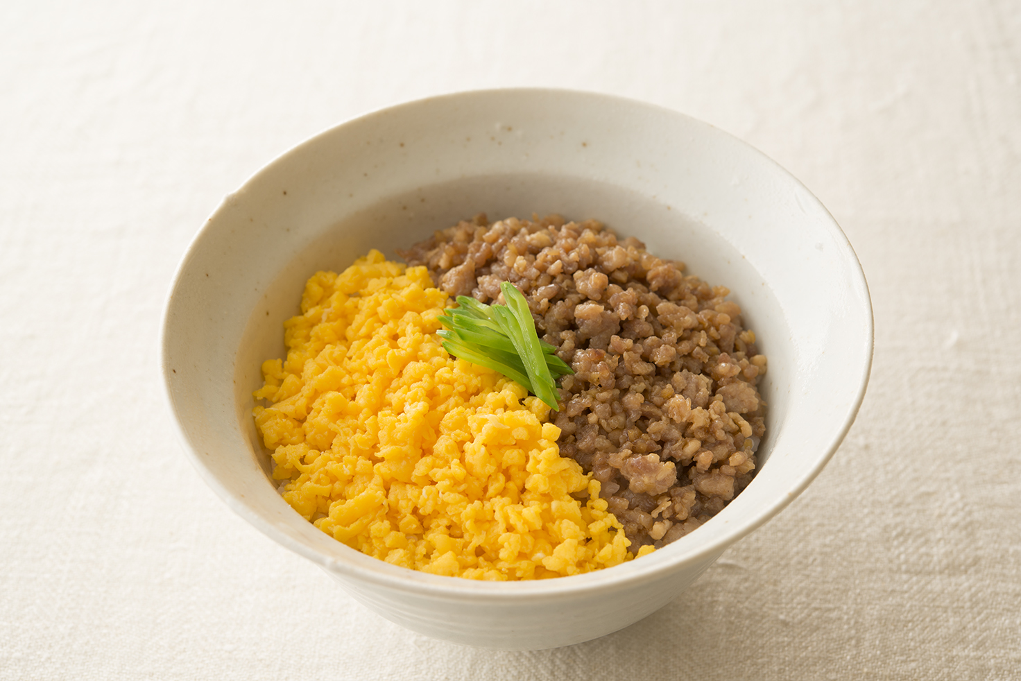 そぼろすし丼