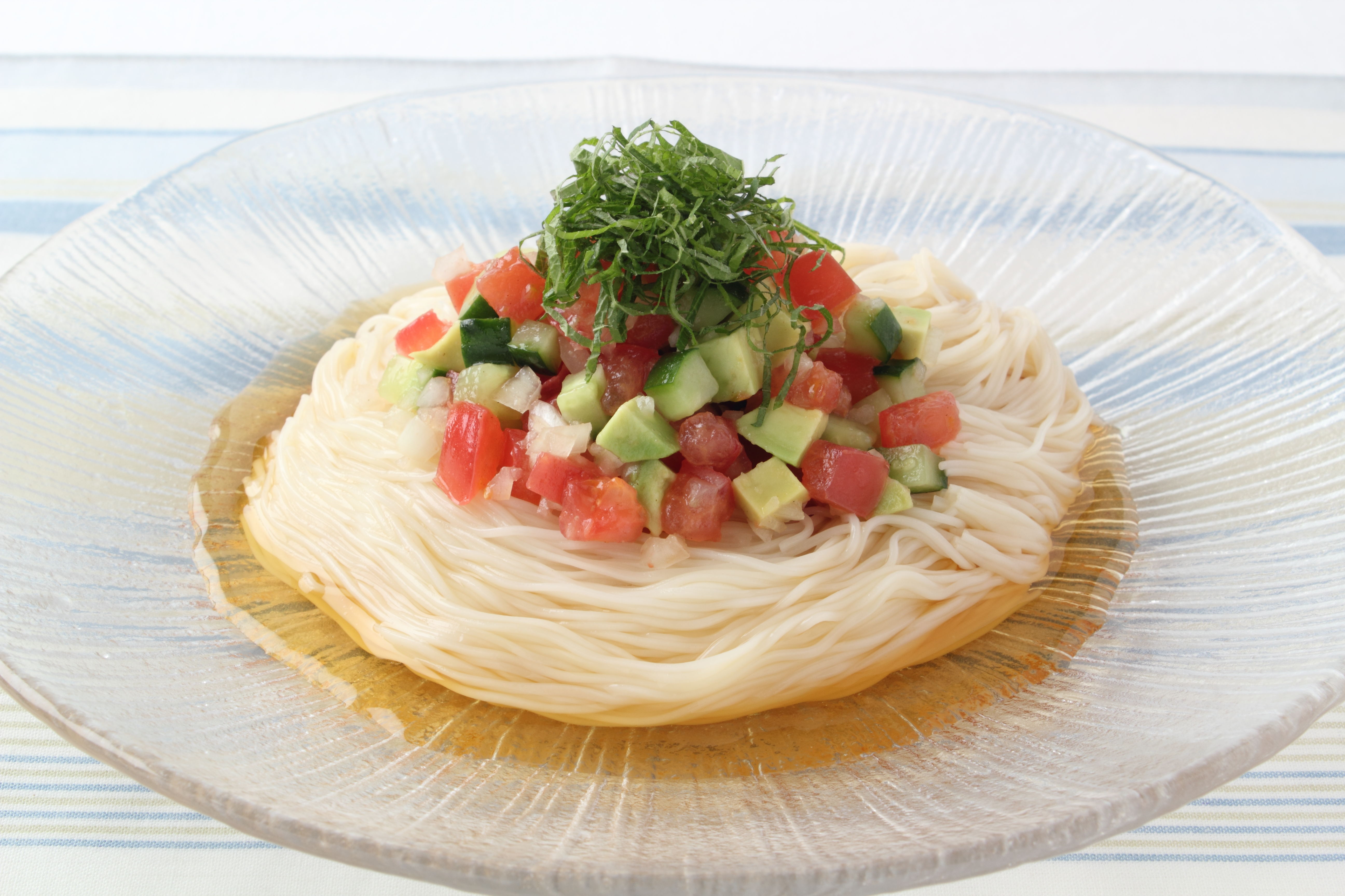 アボカドと夏野菜のイタリアンそうめんのレシピ 作り方 おうちレシピ ミツカングループ