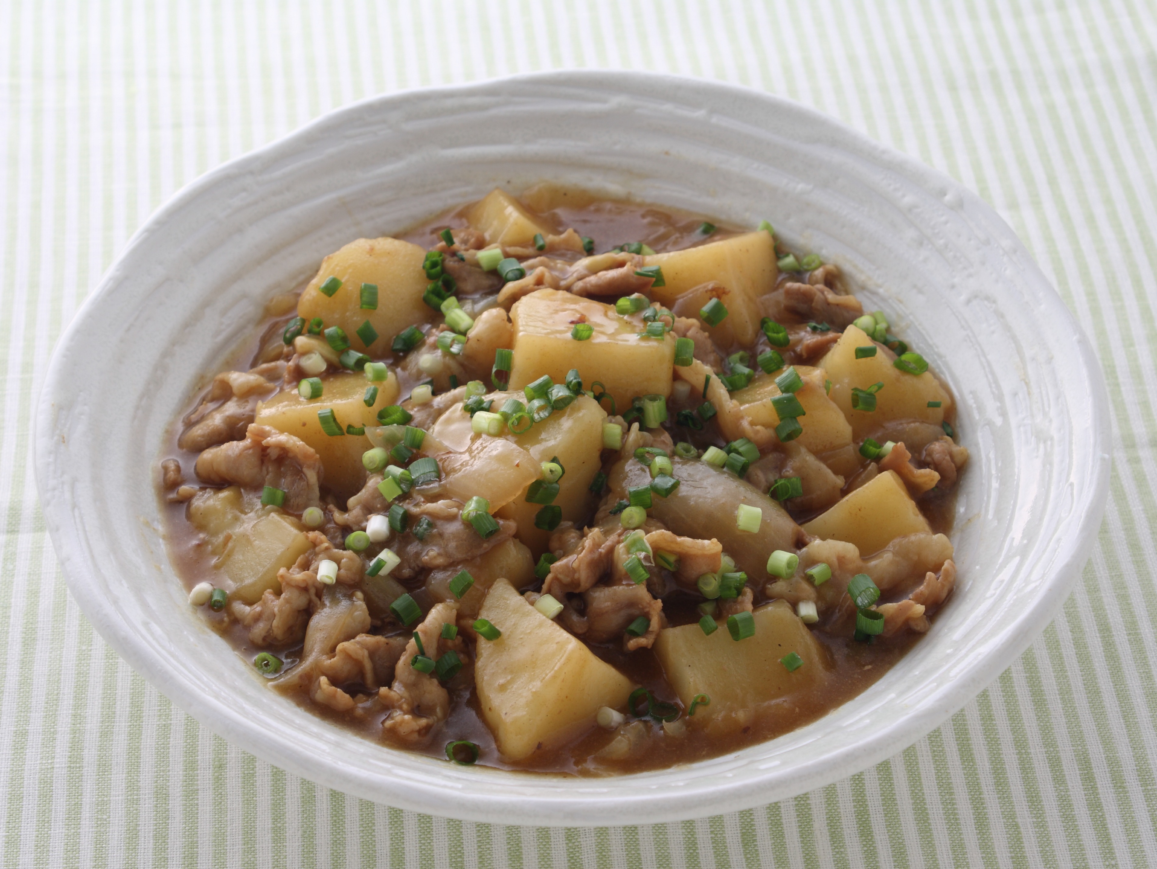 玉ねぎとじゃがいものカレーあんかけのレシピ・作り方