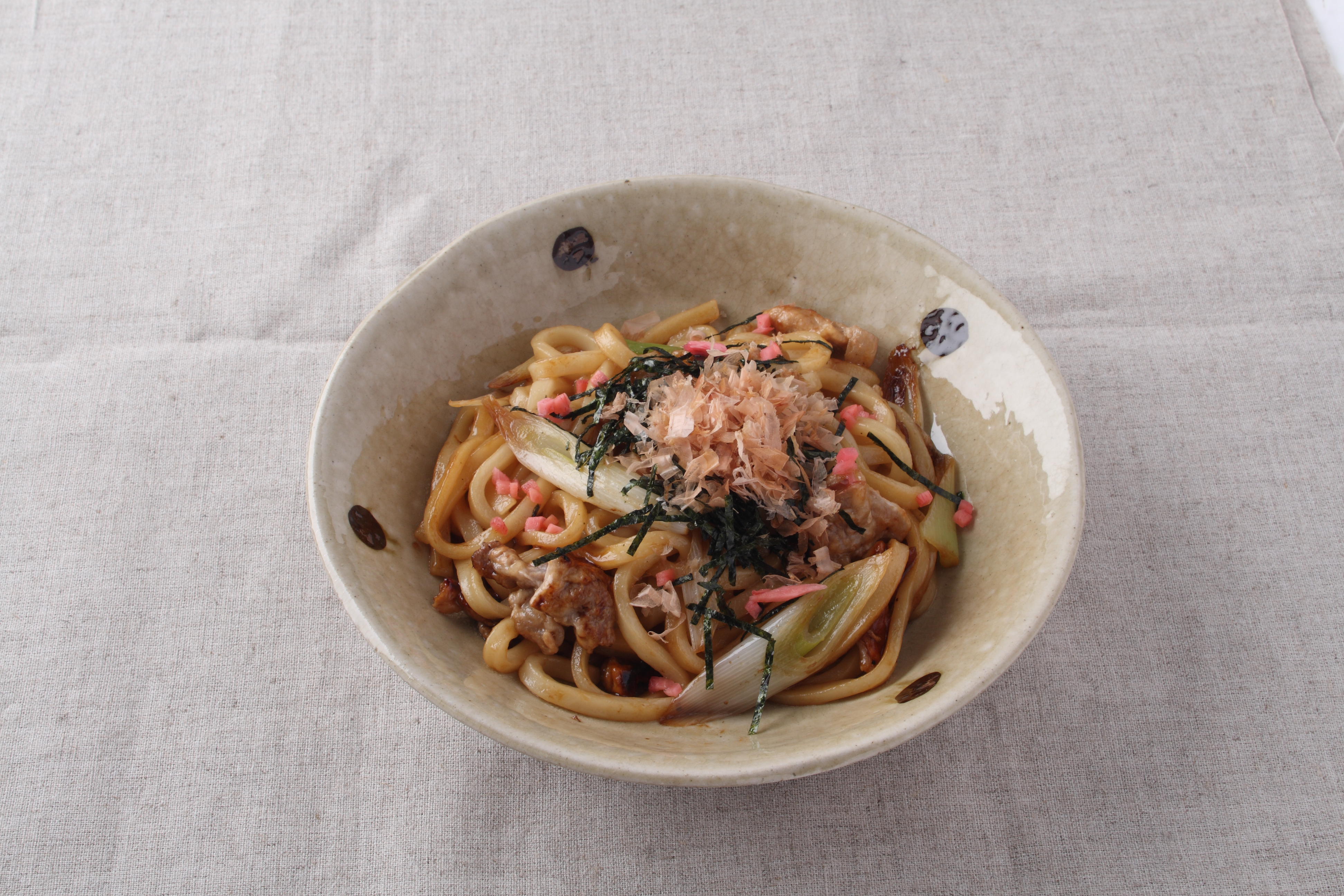 豚と長ねぎのさっぱり焼きうどんのレシピ・作り方