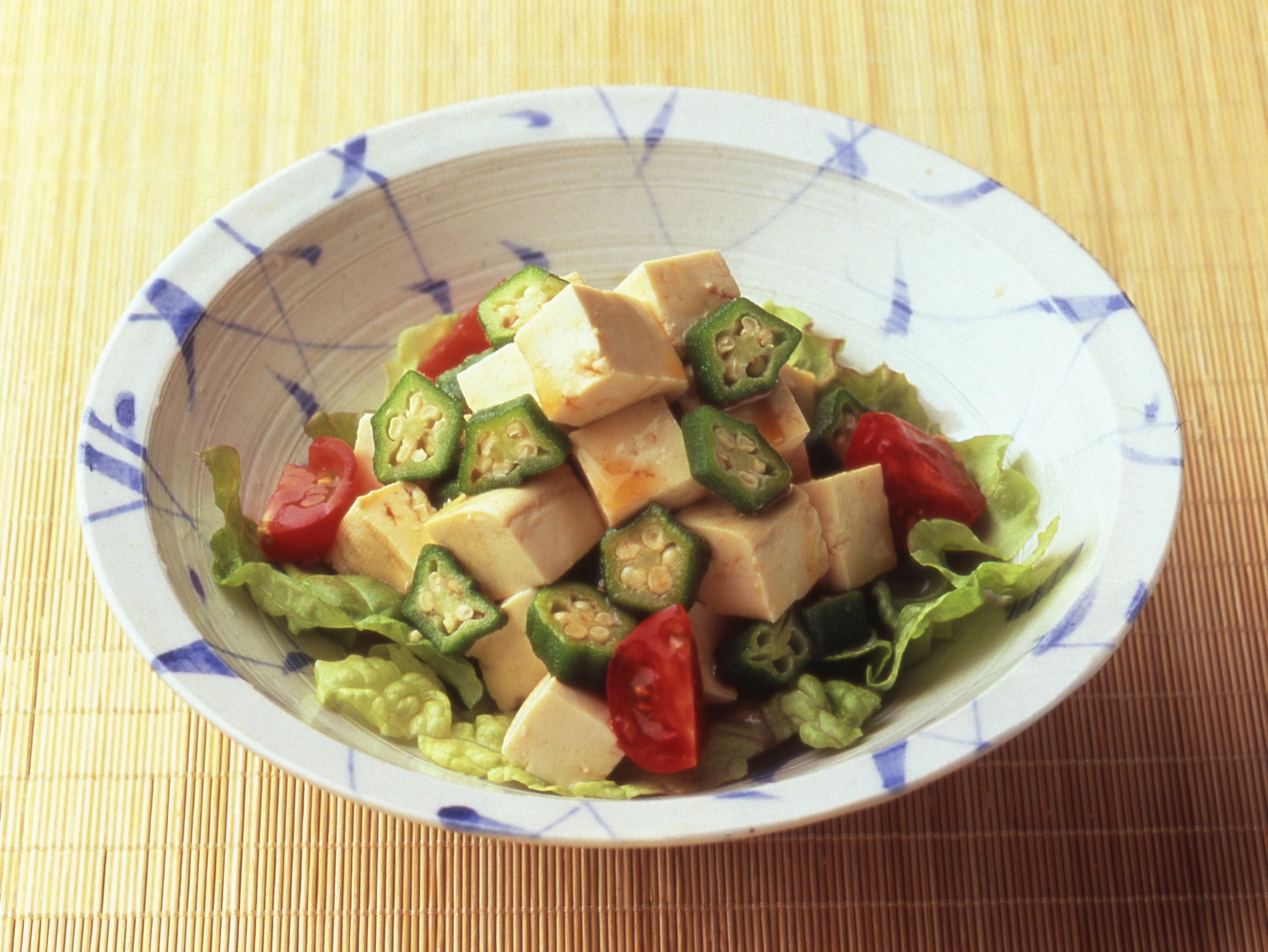 島豆腐とおくらのサラダ