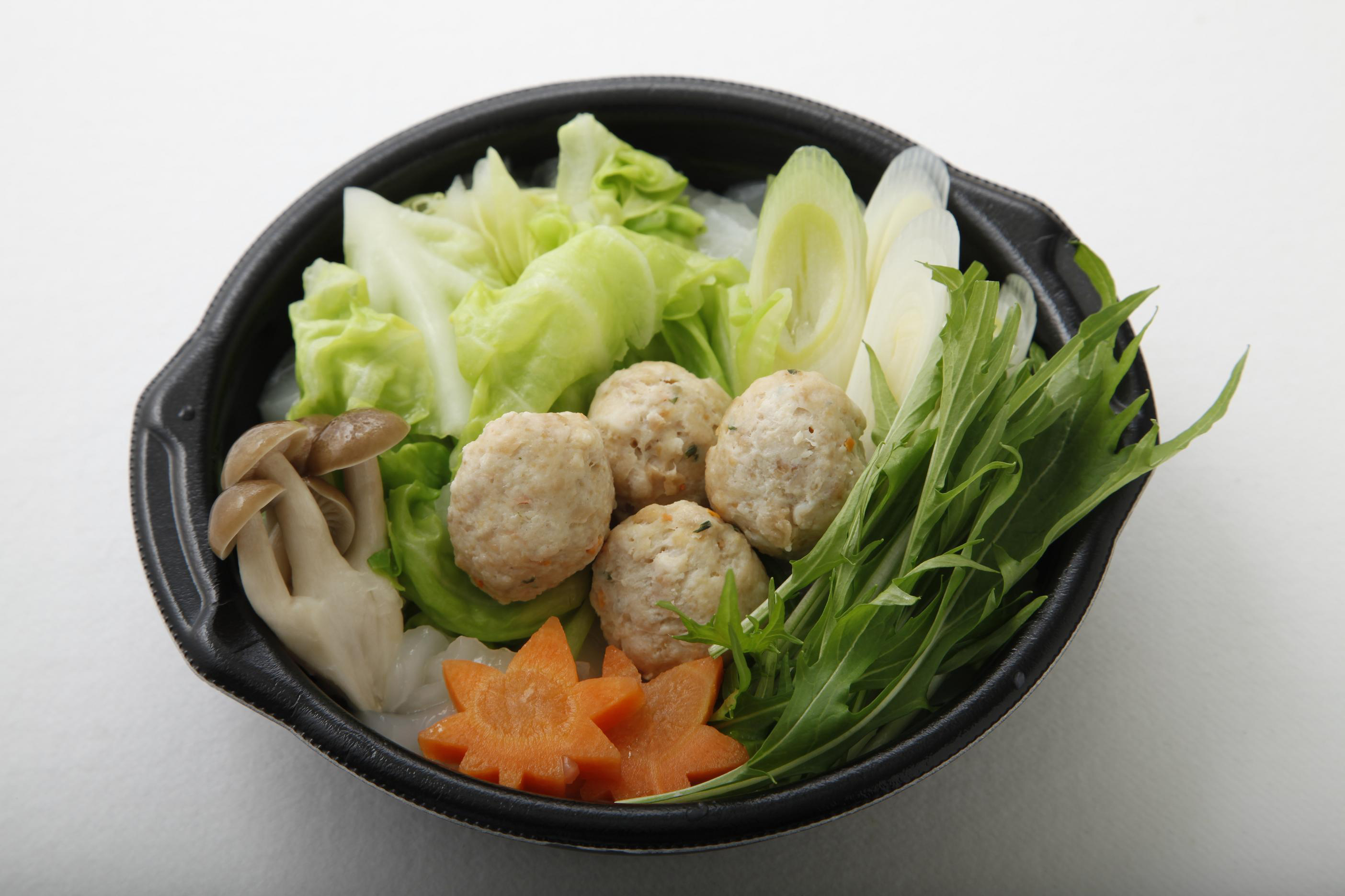 鶏つくねの白湯鍋（レンジアップ）