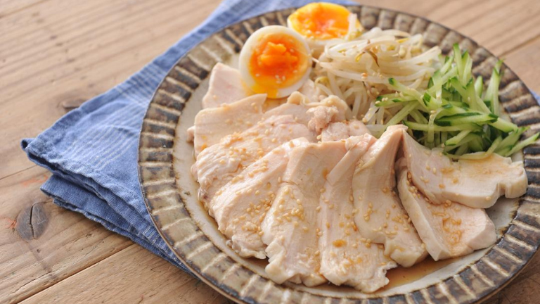 むね肉のレンジ蒸し　さっぱりしょうゆだれ