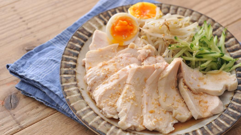 むね肉のレンジ蒸し　さっぱりしょうゆだれ