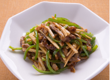 チンジャオロース