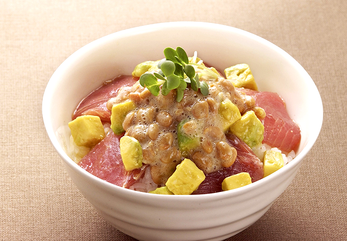 納豆マグロアボカド丼