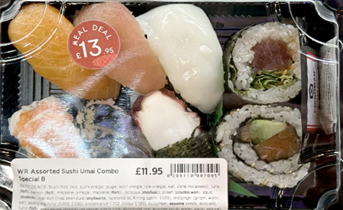 スーパーのSUSHIコンボ（11.95ポンド）