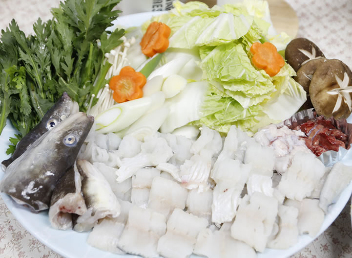 伝助穴子　しゃぶしゃぶ盛り付け