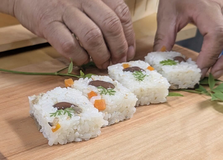 器に盛り付ける