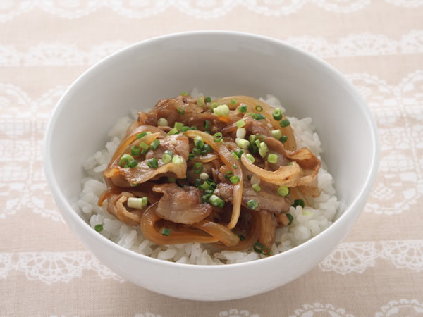 豚肉と玉ねぎのすし丼